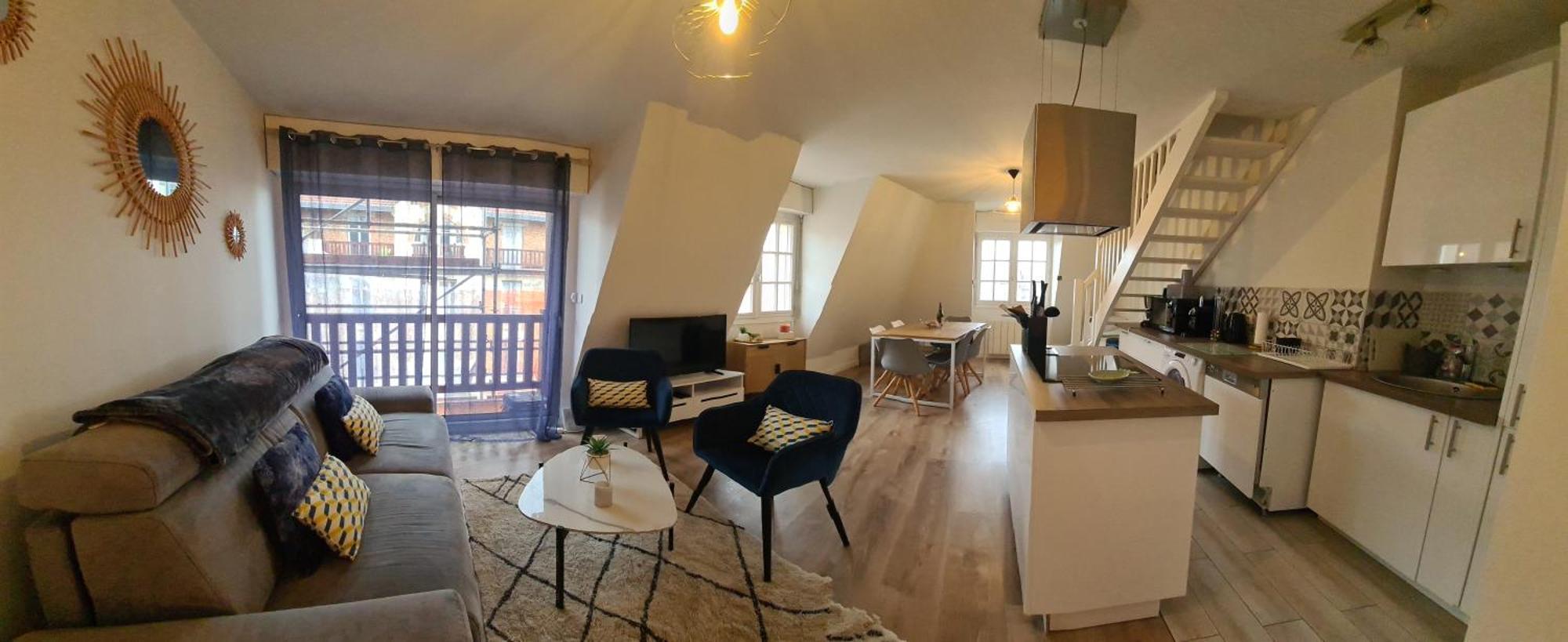 Duplex Au Coeur De Deauville Avec Vue Imprenable Et Parking Prive Экстерьер фото